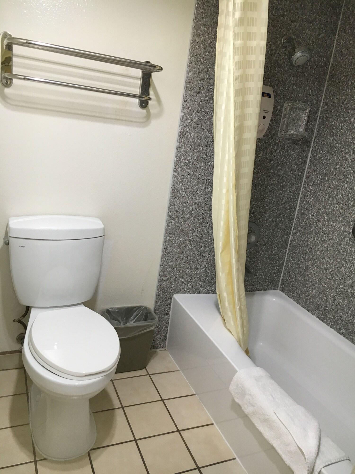 Riverside Inn & Suites Kültér fotó