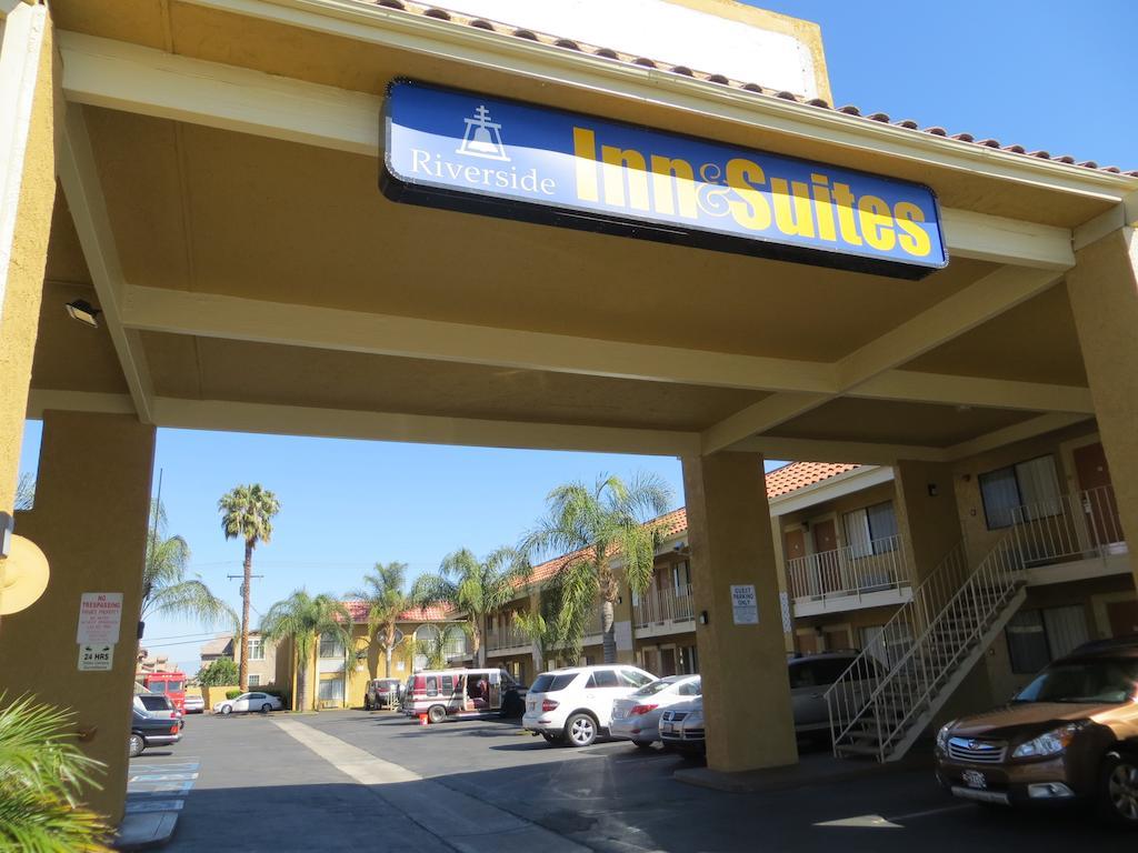 Riverside Inn & Suites Kültér fotó