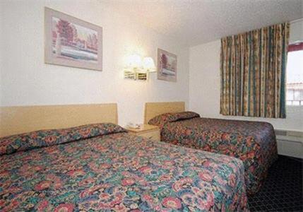 Riverside Inn & Suites Kültér fotó